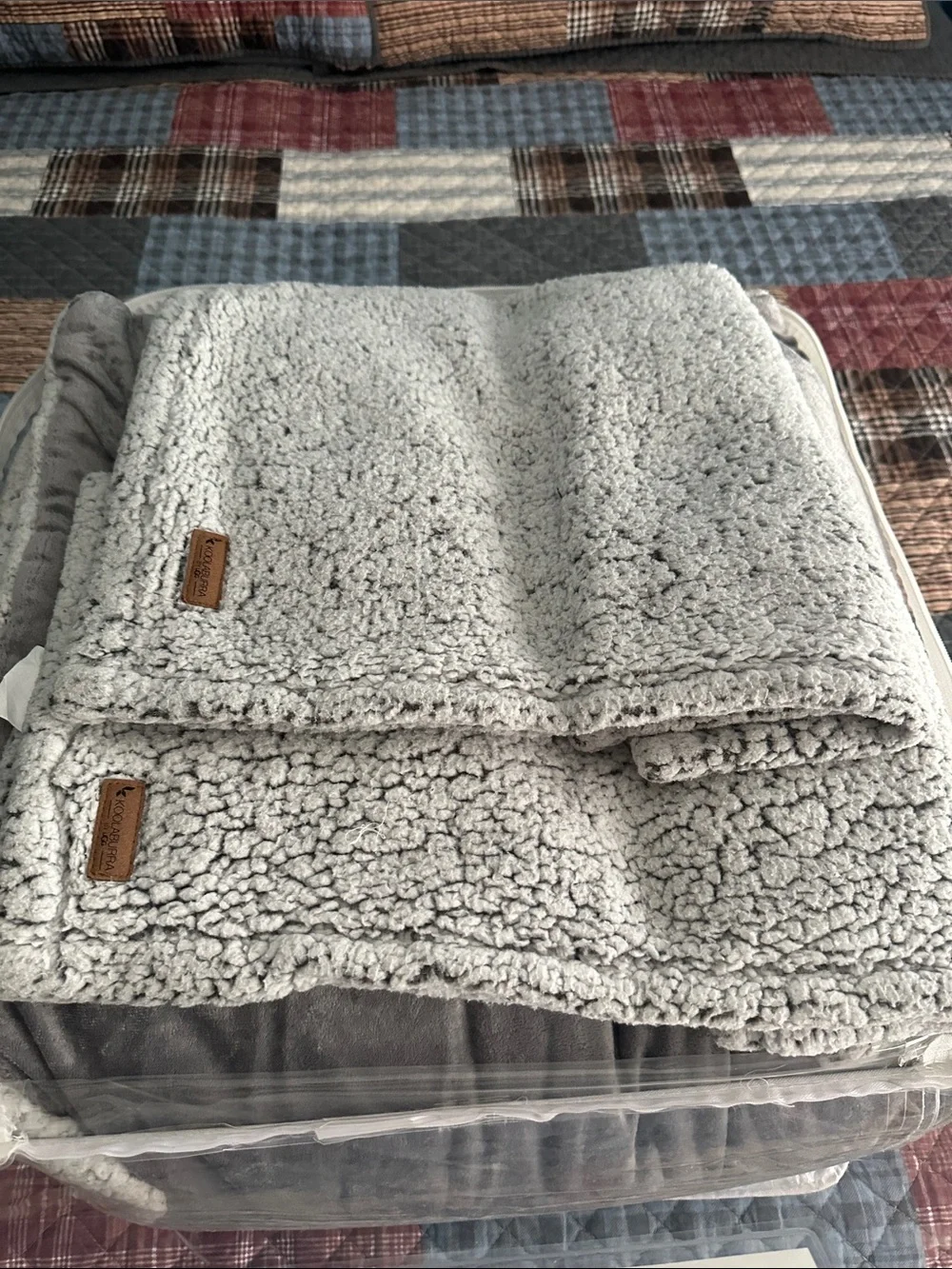 Koolaburra Neda Comforter Set in Light Gray Plush Finish